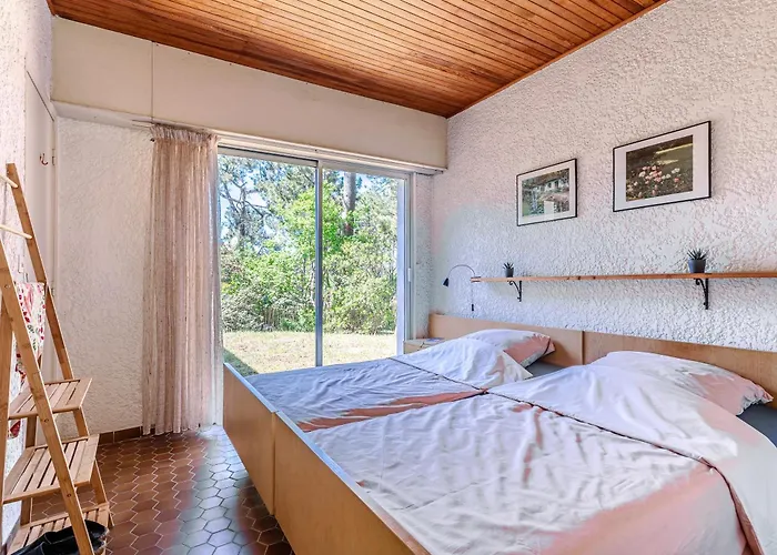 Sous Les Pins Pres Du Σπίτι διακοπών